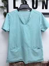 FIGS Women  s Size S Aqua Blue Catarina 2 Pocket V-Neck Short Sleeve Scrub Top