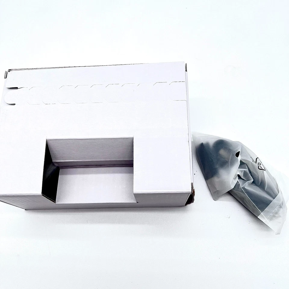 Flydigi Wireless Rechargeable Gaming Controller Model Direwolf 3 - Brand New - Image 3 of 4