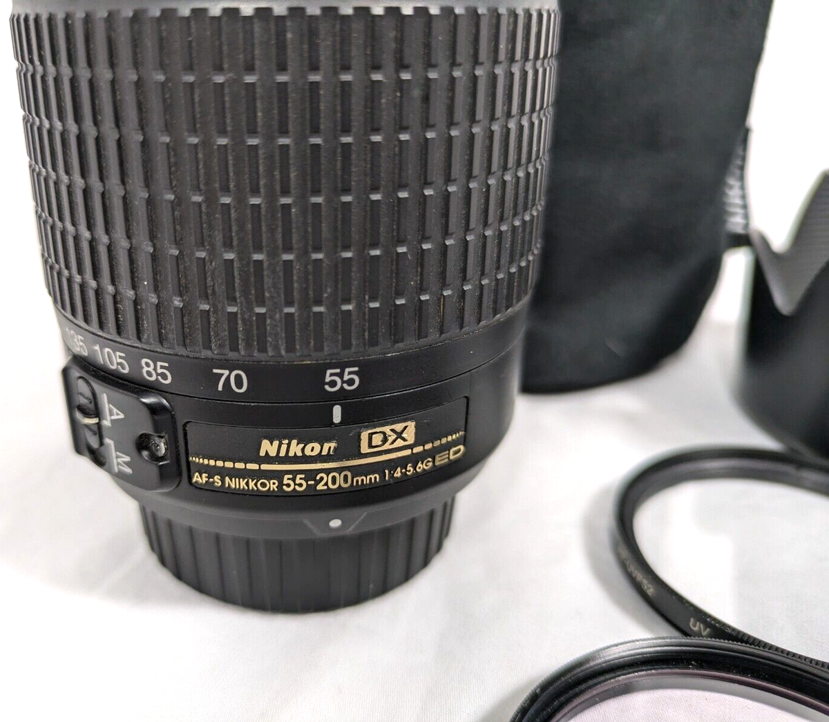 AF-S Nikkor 55-200mm DX SWM ED Lens Nikon & HB-34 Hood & 4 Screw