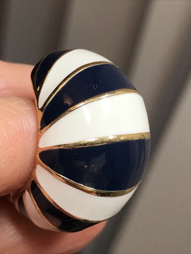 25. Vintage CINER goldfarbene schwarz weiße Emaille Garnelen Clip-On Ohrringe 26 mm, 31 g - Bild 21 von 22