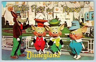 Postcard CA Anaheim Disneyland The Three Little Pigs Big Bad Wolf B10