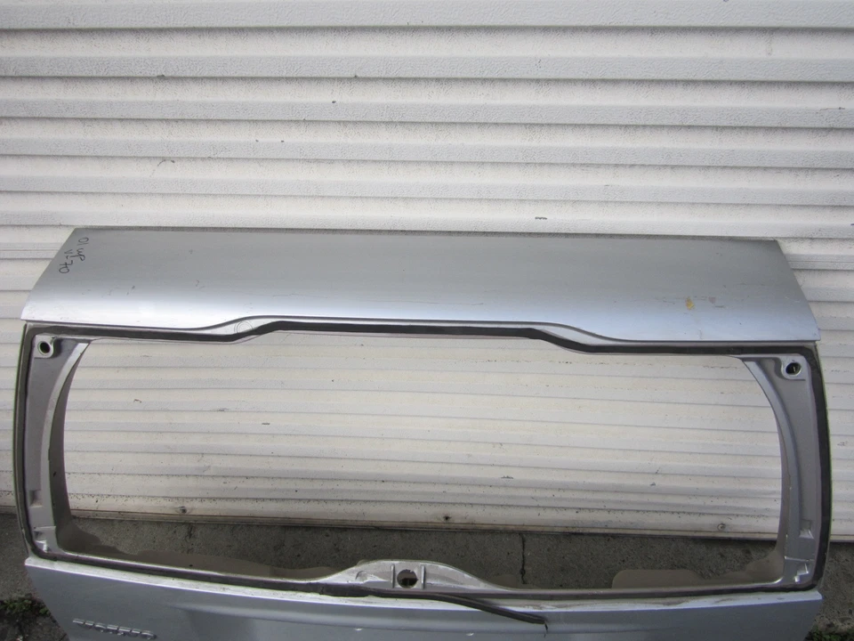 nn801184 Volvo XC70 Cross Country 2001 2002 2003 2004 2005 Tailgate Liftgate OEM - Image 2 of 4