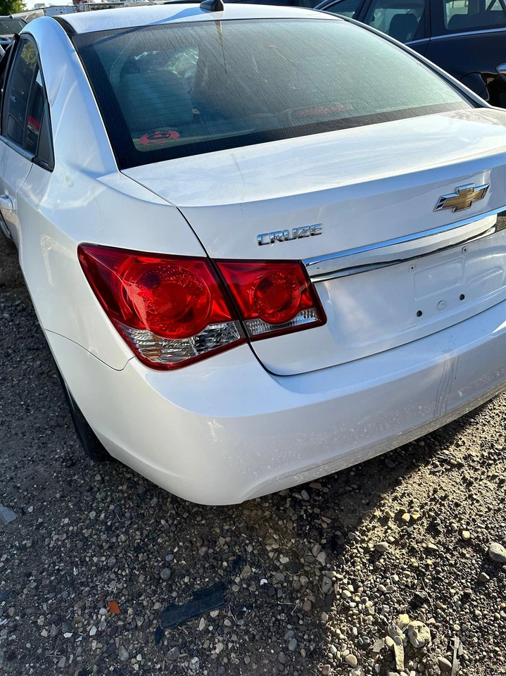 Used Manual Transmission Assembly fits: 2014 Chevrolet Cruze MT 6 speed 1.4L opt - Image 3 of 4