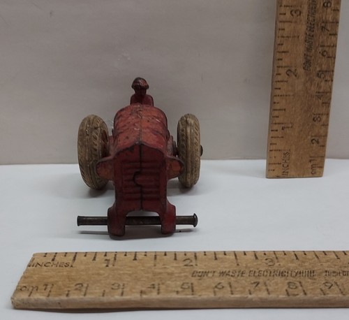ARCADE BALLOON tire CAST METAL TRACTOR - Damaged / For PARTS / RESTORATION - Picture 2 of 11