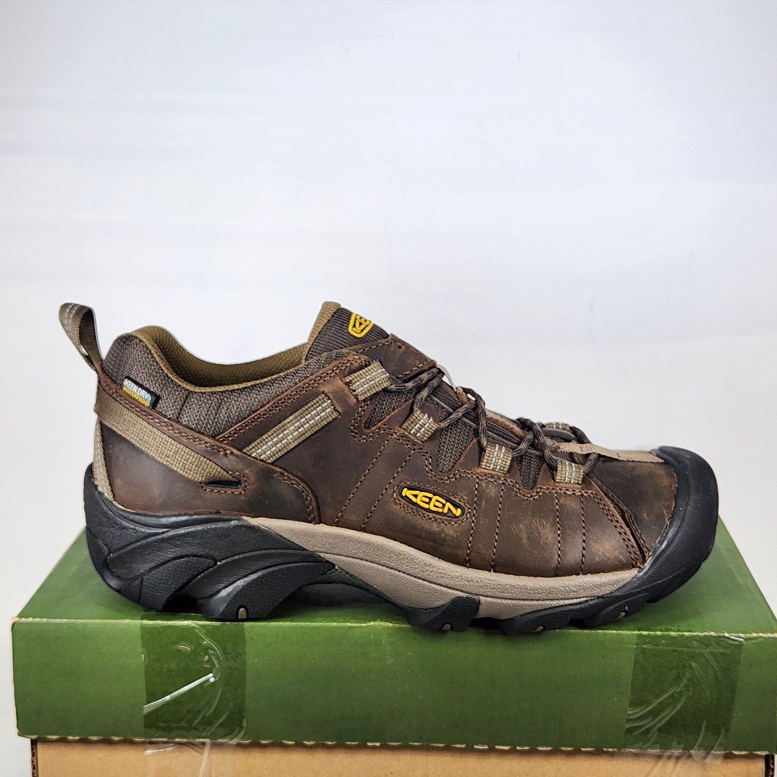 Size 11.5 - KEEN Targhee II Low Leather - WATERPROOF - Canteen/Dark Olive - Mens