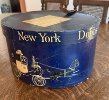 Dobbs Fifth Avenue New York 1940  s Vintage Hat Box With 1/2 Lid Belt And Insert