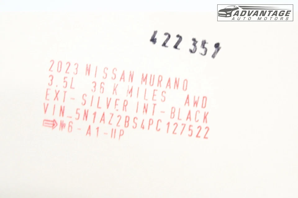 Nissan Murano 2003-2024 maletero trasero cuarto panel moldura gancho de amarre OEM Foto 4 de 4