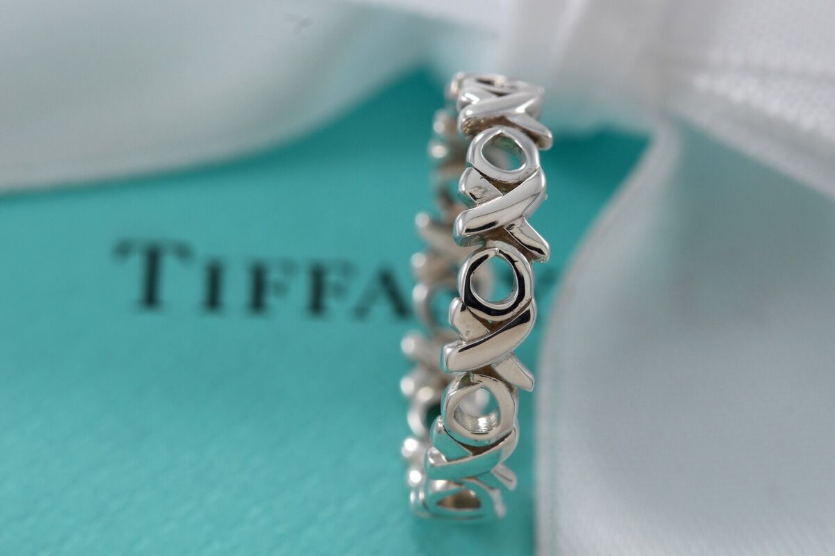 Tiffany & Co. Paloma Picasso Silver xoxo Hugs & Kisses Tiffany & Co. Paloma Picasso Silver xoxo Hugs & Kisses