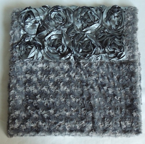 NEW *LOOK* Elegant Woman Soft Long 3D Rose Faux Fur  SCARF/WRAP/SHAWL/ Grey - Afbeelding 7 van 12