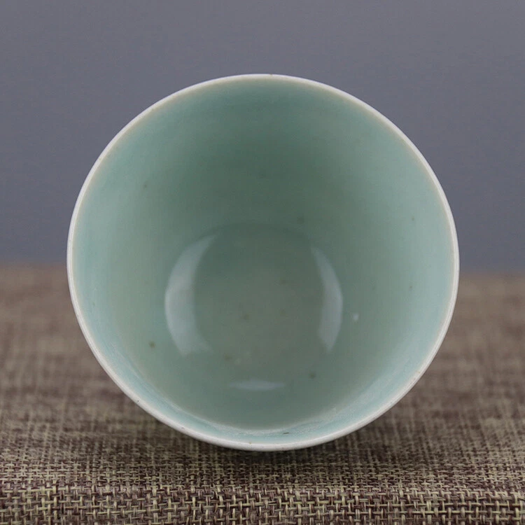 Taza de té china Ming Wanli de 2,76 pulgadas con patrón de aves azul y blanco de porcelana Foto 4 de 4