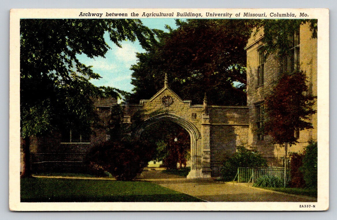 Archway Between Agricultural Buildings University Columbia Missouri P680