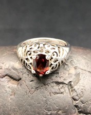 GENUINE GARNET RING OVAL CUT set in .925 STERLING SILVER Size 5 FREE SHIPPING