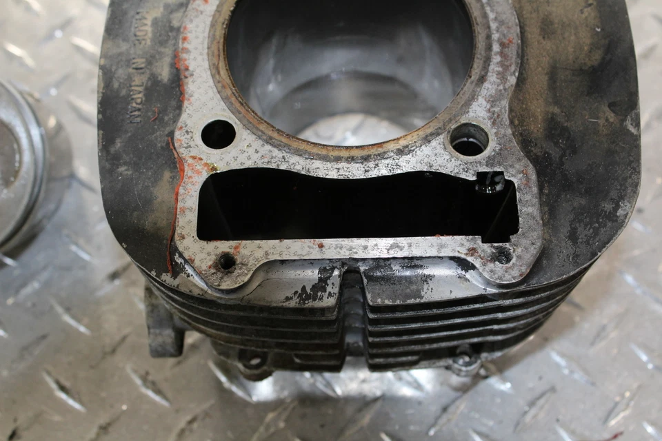 Suzuki DR400 DR 400 1980 motor pistón cilindros bloque jarra con pistón Foto 3 de 4