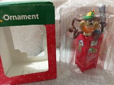 2000 Trevco Looney Tunes Taz Sports Theme Christmas Ornament Tasmanian Devil 