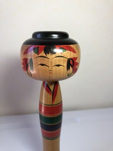 muñeca japonesa madera