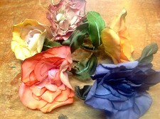 vintage scrunched 1940s flowers 3.5" cotton 1pc made in Czechoslovakia