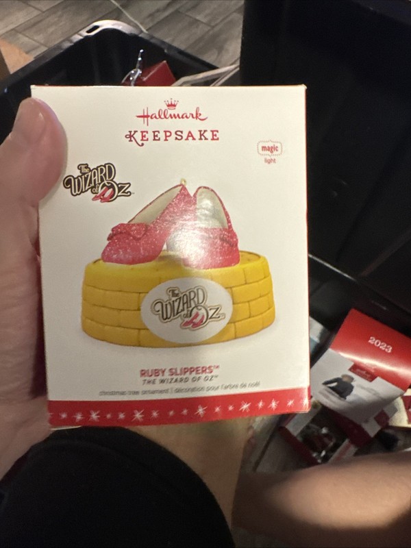 Hallmark Ruby Slippers Wizard of Oz Christmas Magic Keepsake Ornament 2016 NICE