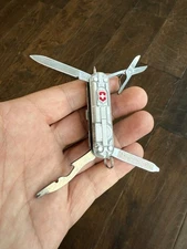 Excellent- Victorinox Rambler Silvertech 58mm