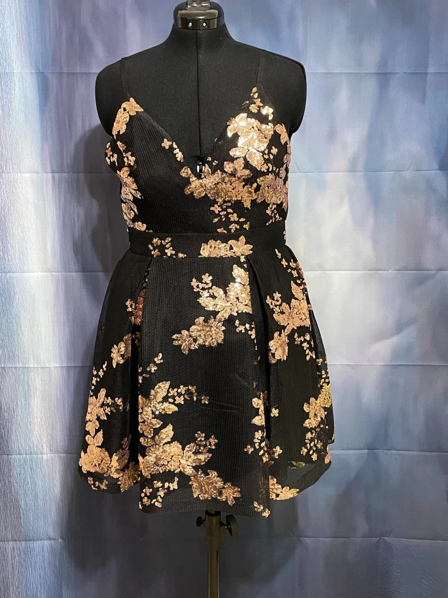 white black dresses Black Floral Wrap Dress with Half-Wheel Line Design main image 0