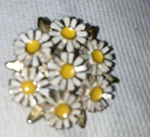 Broche épingle à bijoux costume vintage marguerite grappe fleurs 1-1/4"T - Photo 1 sur 3