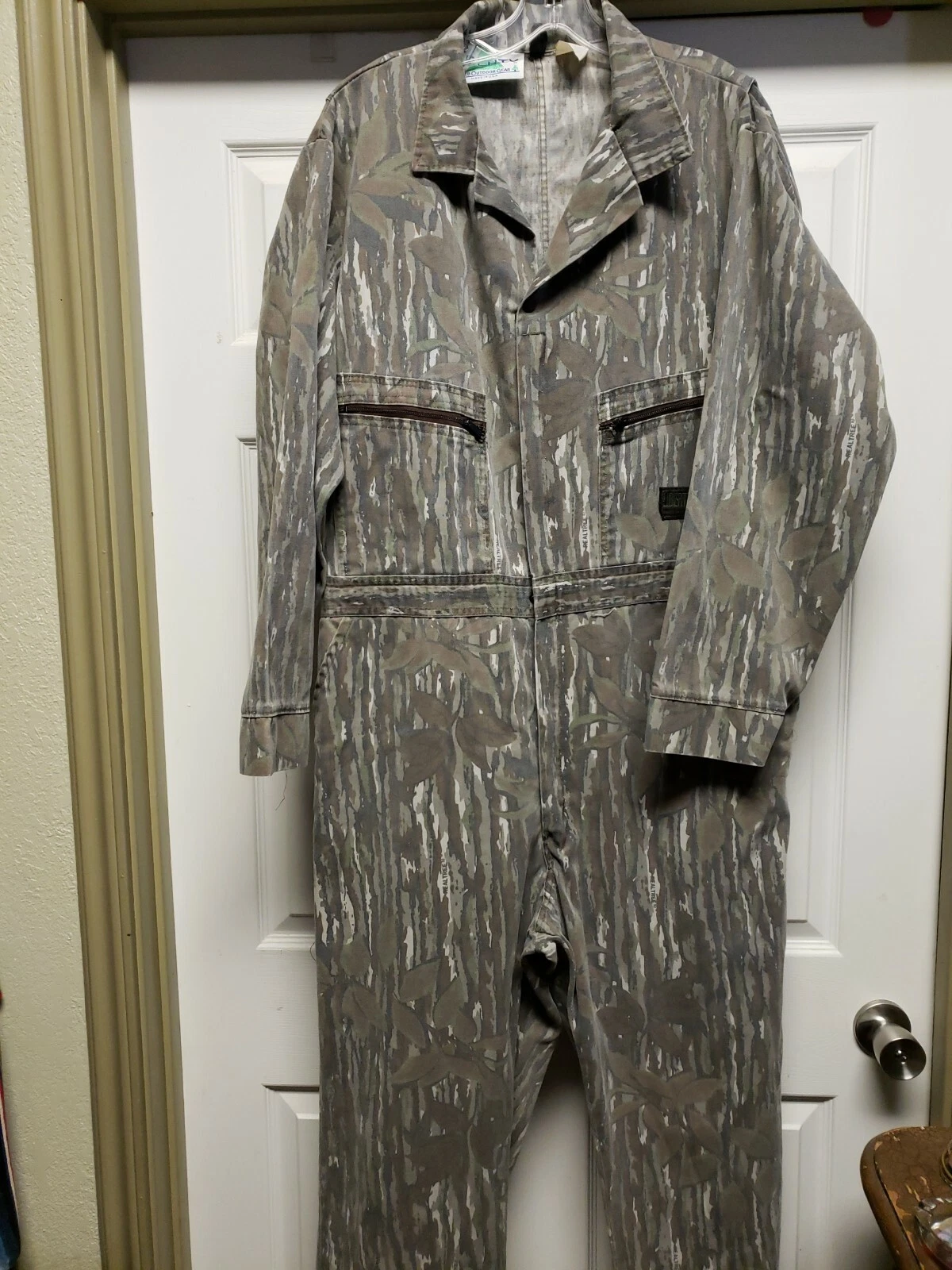 Liberty Mens Coverall Size 44 Chest 42 Waist 29 Inseam Camo Draw String Legs