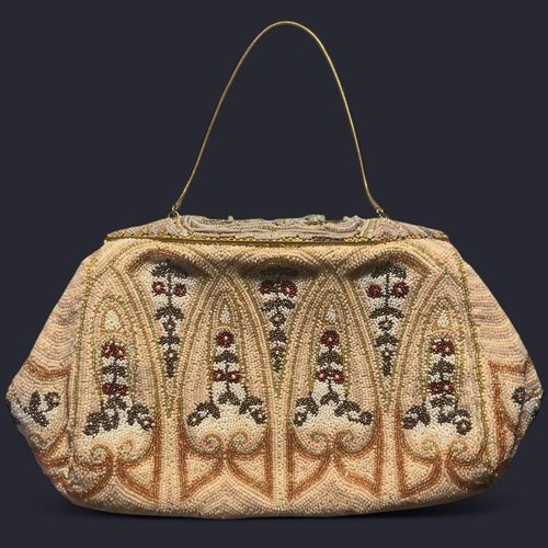Pochette vintage panna con perline con disegno floreale rosa fatta a mano in Francia 10" - Foto 2 di 7