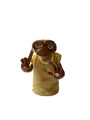 E.T. The Extra Terrestrial Toys R Us Exclusive 2001 Interactive Action Figure