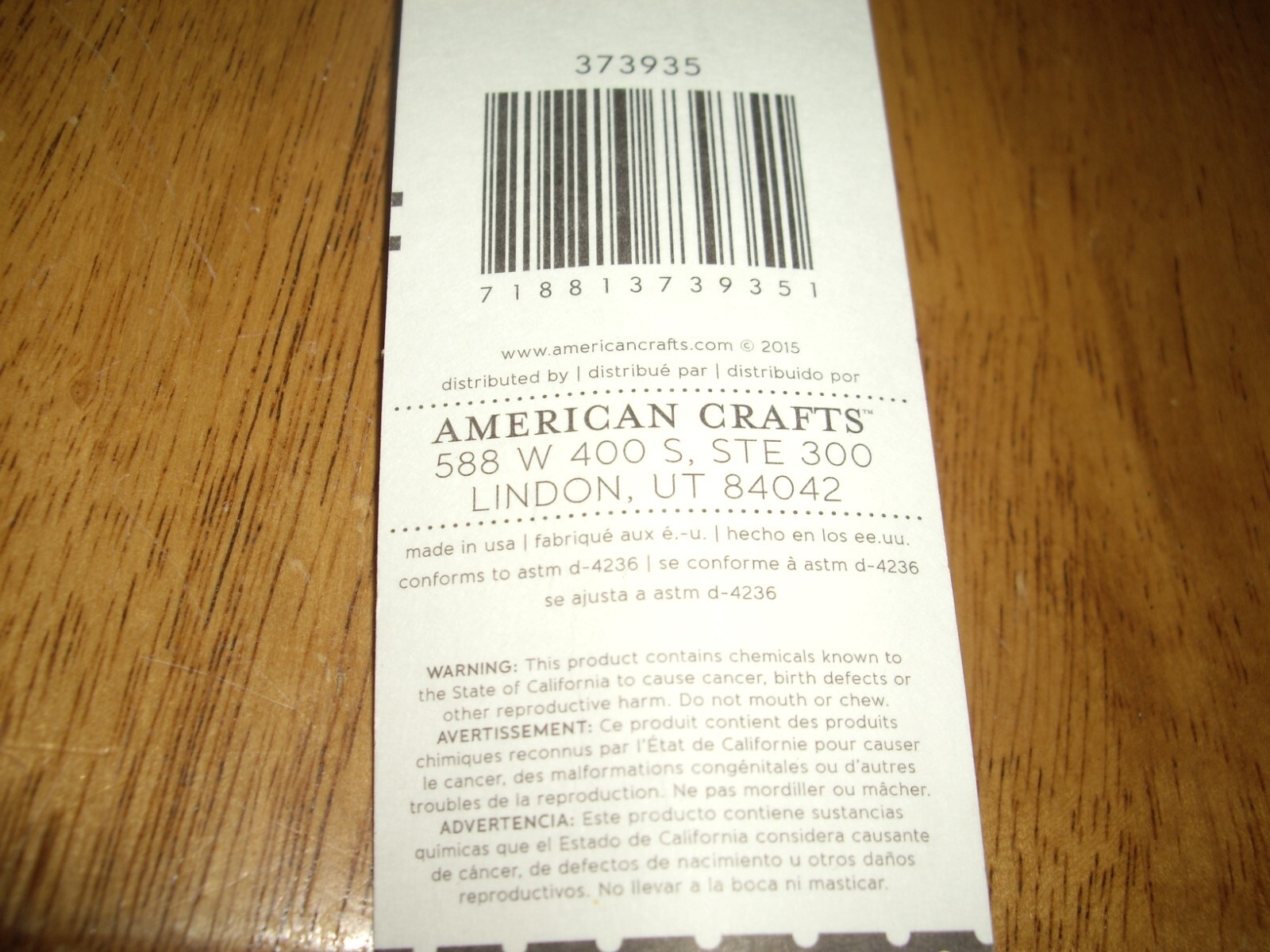 T1 NEW Galaxy Marker White Medium Point American Crafts Multi Surface