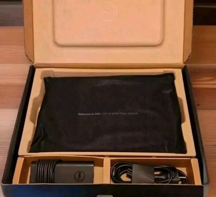 Dell Precision 5550 15,6" i7 RAM 32GB SSD 512GB NVIDIA T1000 4GB WIN11 - Immagine 4 di 4