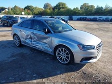 Air Cleaner Vin E 5th Digit S Line Fits 19-24 Audi Q3 947855