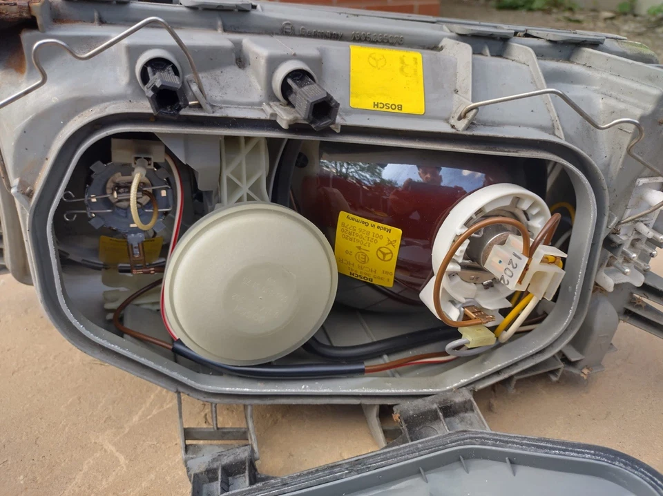 Farol lateral de passageiros Mercedes Benz 190e 1992 - Imagem 3 de 4