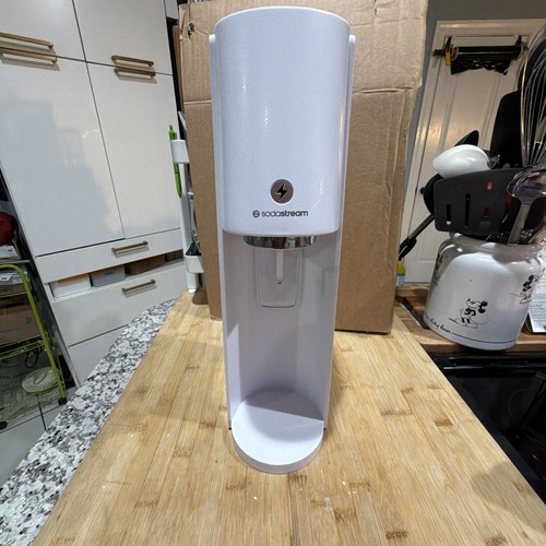 SodaStream E-TERRA-001 Electric Soda Maker White NO Power Adapter *