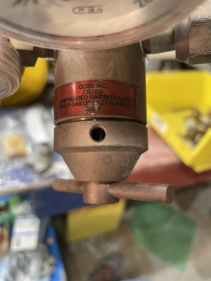 GOSS Compressed Gas Acetylene Regulator 221-R? Free Ground Ship To The USA! - Image 2 of 4
