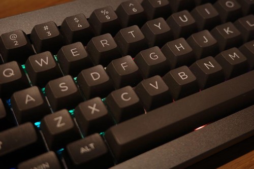 EPOMAKER RGB Mechanical Keyboard US Black Used - 第 2/2 張圖片