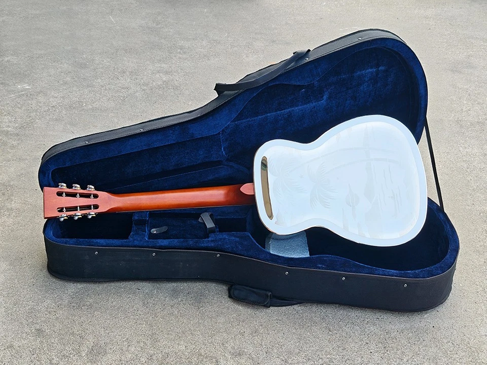 Guitarra Resonadora de Latón Estilo Aiersi O Patrón de Árbol Brillante con Estuche Rígido Foto 2 de 4