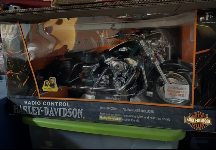 M様RADIOCONTROL HARLEY-DAVIDSON No-6931-1 Harley Fat Boy Full Function 9.6V Radio Controlled