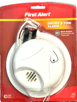 First Alert Smoke & Fire Alarm SA303CN Battery Power Ionization w/ Test Silence