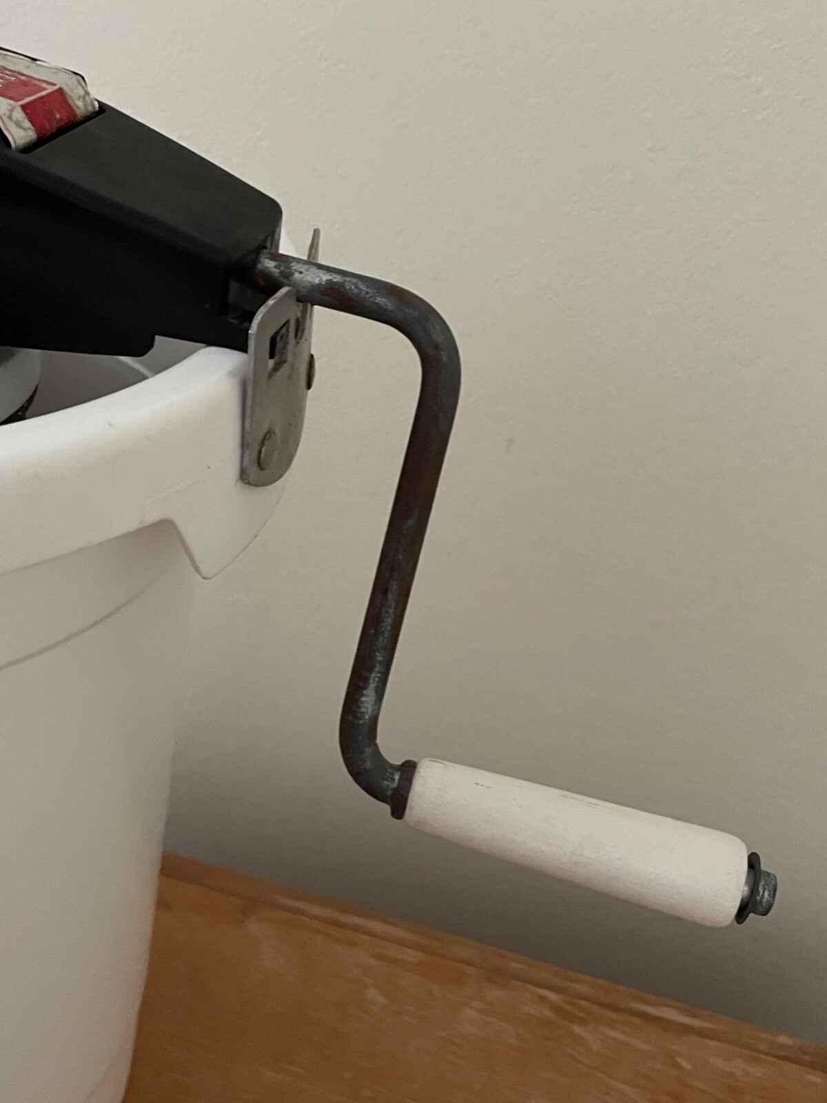 Vintage Dixie Belle 4 QT Ice Cream Maker Hand Crank Richmond Cedar