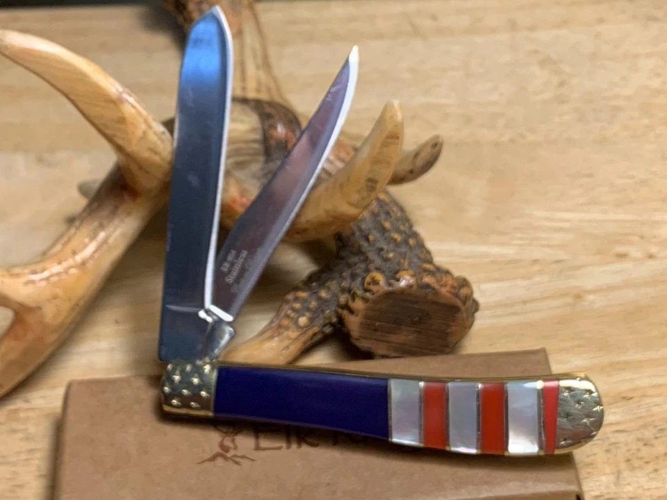 Navaja de Bolsillo Elk Ridge Estrellas y Rayas Rojo Blanco Azul Trampero 3 3/4" ER954AF Foto 3 de 4