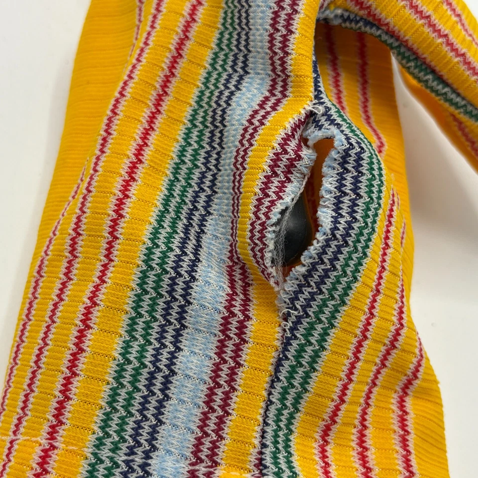 Vintage Hulk Hogan Style Boxing Puppet Toy – Cloth Body, Glove Hands - Image 4 of 4