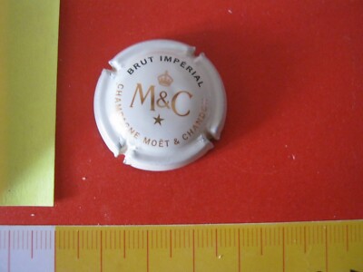 B3 CAPSULE SPARKLING WINE CAPSULES CHAMPAGNE see photo MOET & CHANDON BRUT IMPERIAL M&C