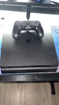 Sony Ps4 Slim Farbe Schwarz 1 Controller 1TB Ist Noch Im Guten Zu Stand Wie Neu