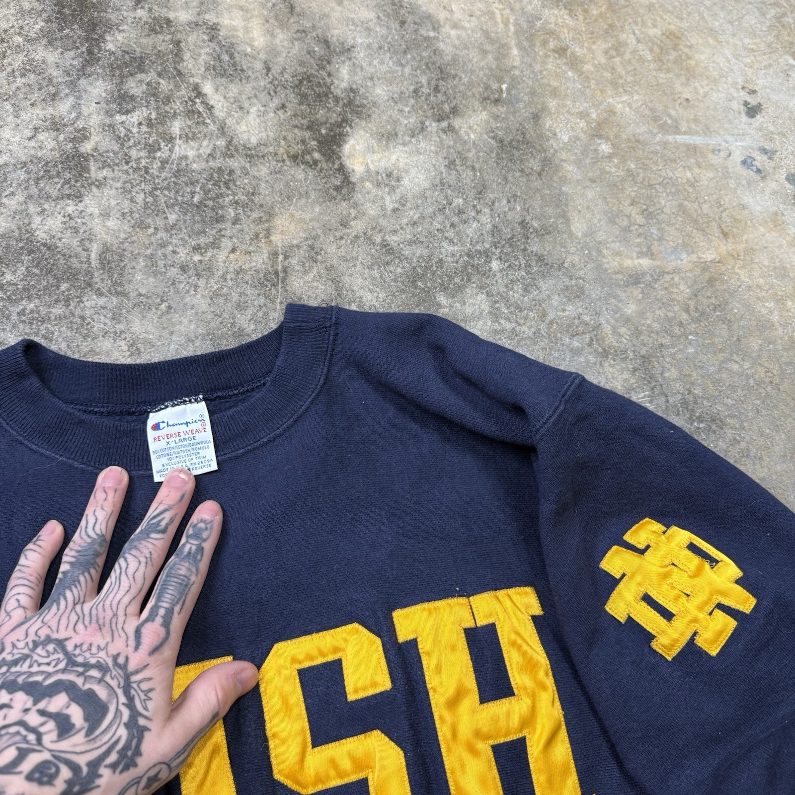 vintage champion reverse weave notre dame fighting irish sweatshirt image 5