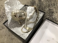 new Women  s badgley Mischka Leah Ii Embellished Metallic gold Sandals in the box