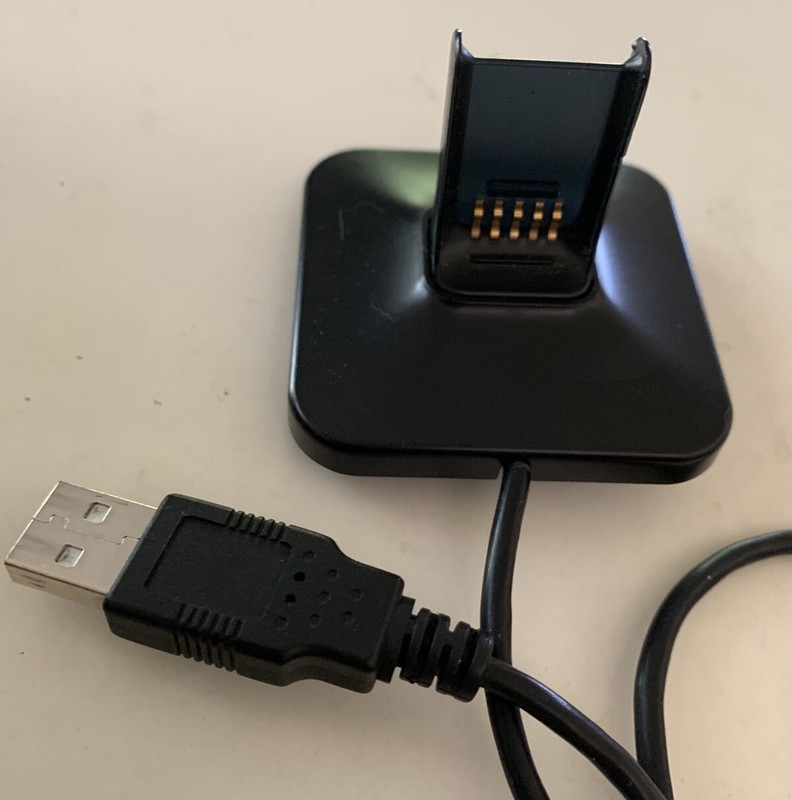 FitBit USB Charging Dock, model no. F002 - FCC ID: XRAF002, IC UD: 8542A-F002