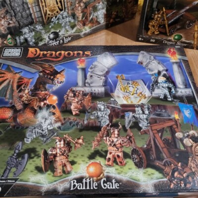 Mega Bloks 9881 Dragons Battle Gate Construction Blocks for sale