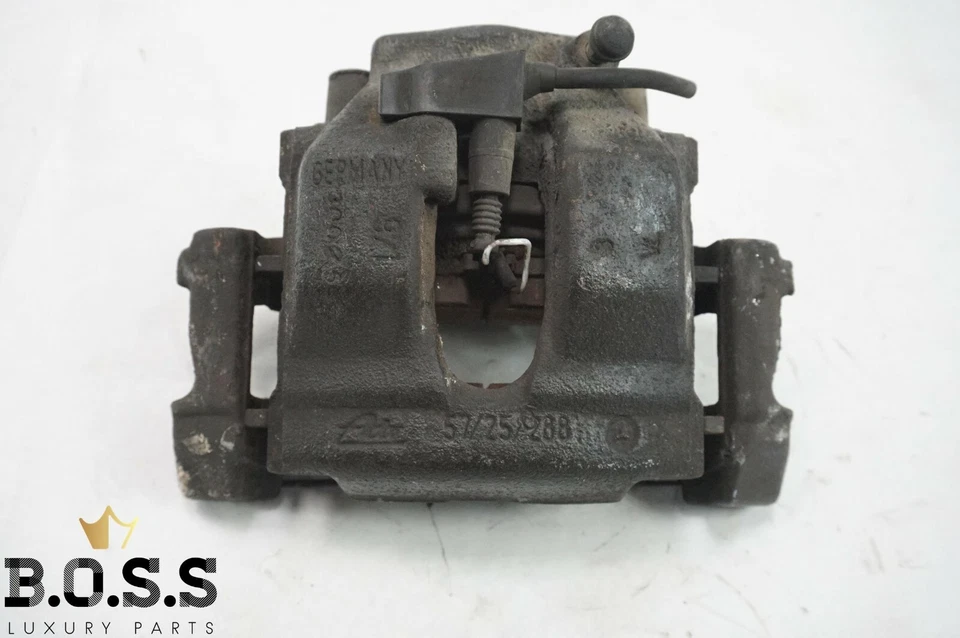 96 97 MERCEDES BENZ E300D LADO DEL CONDUCTOR IZQUIERDO RUEDA DELANTERA PINZA FRENO OEM Foto 2 de 4