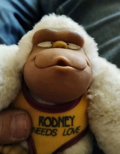 Peluche Applause Rodney Needs Love singe blanc gorille mains en plastique visage vintage 1979 - Photo 5/5