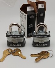 Set Of 2 Master Padlocks #3KAMK - System M15- New with 4 keys/Keyed Alike