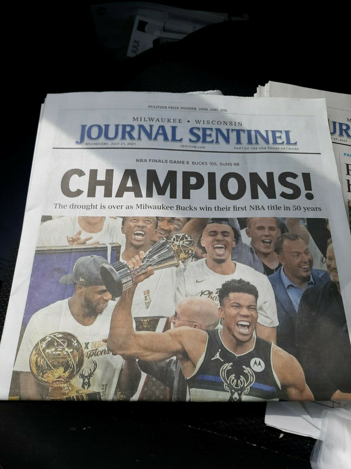 Milwaukee Journal Sentinel Bucks NBA Champions Commemorative Edition-image